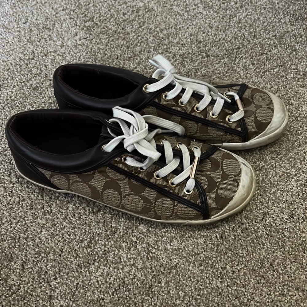 Coach size 10 shoe